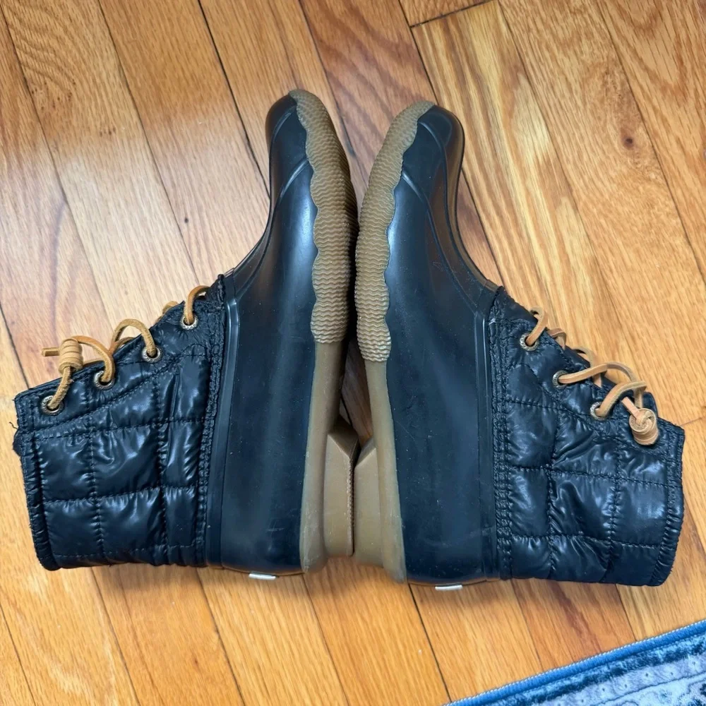 Sperry Saltwater Shiny Quilted Duckboot Black Side Zip Women’s Size 7